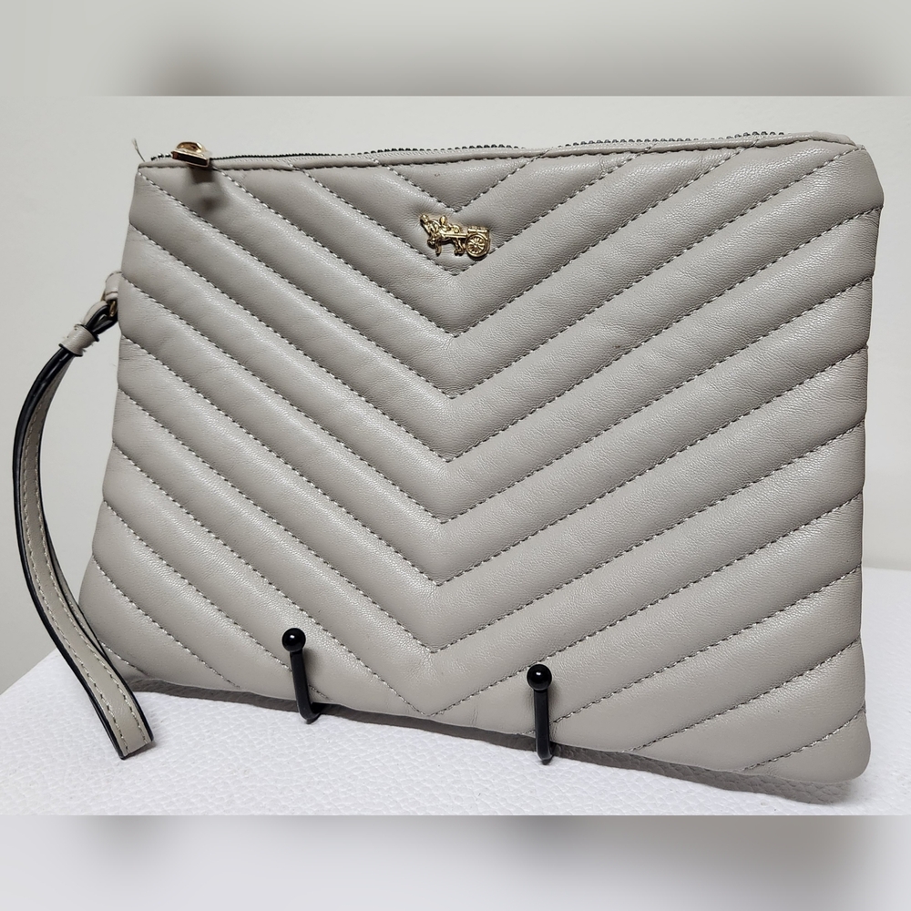 Mathew + Julian Light Grey Chevron Quilt Wristlet Pouch Vegan Leather NWOT